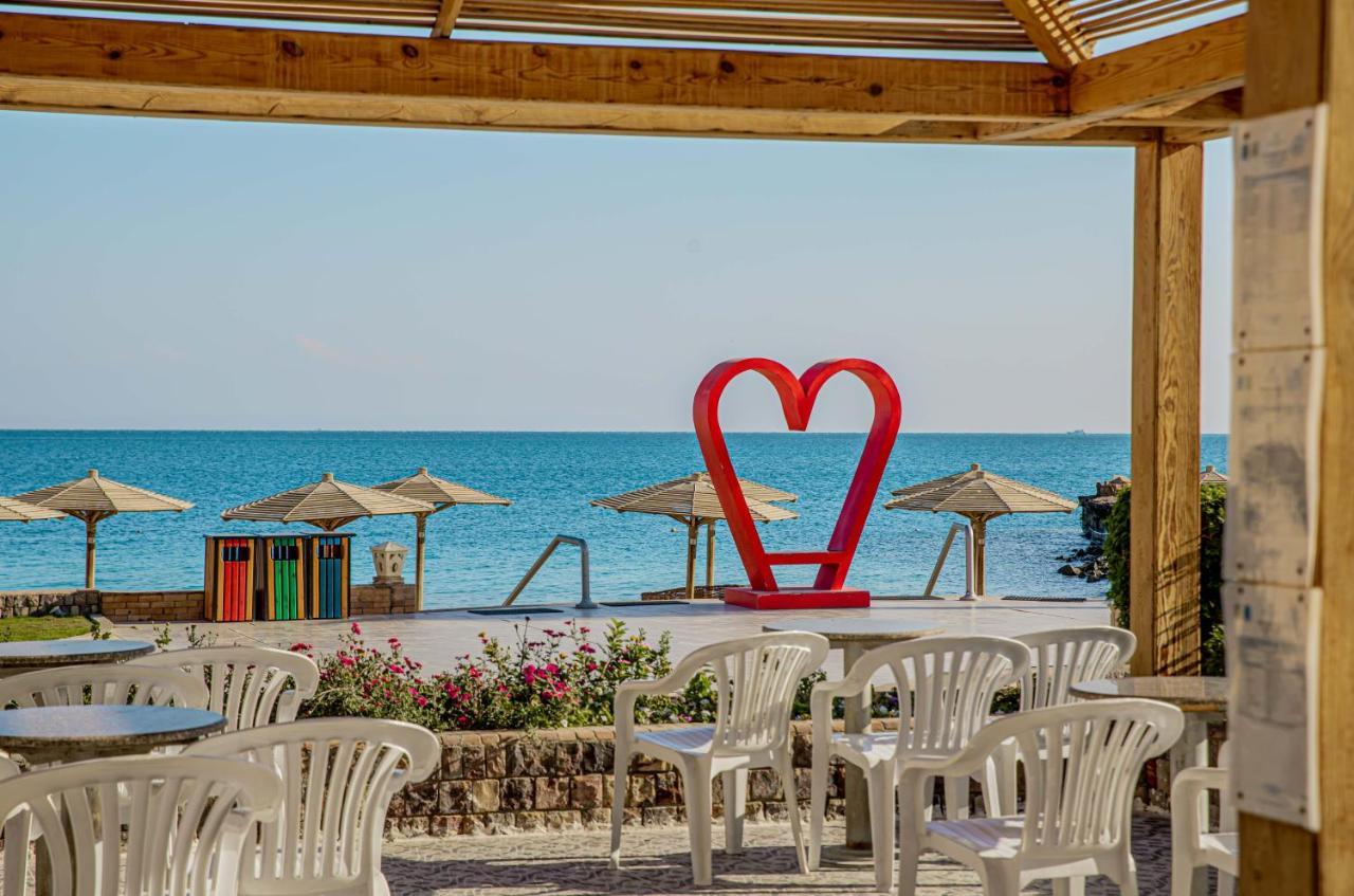 Palm Beach Resort - Families&Couples Only Hurghada Exterior foto