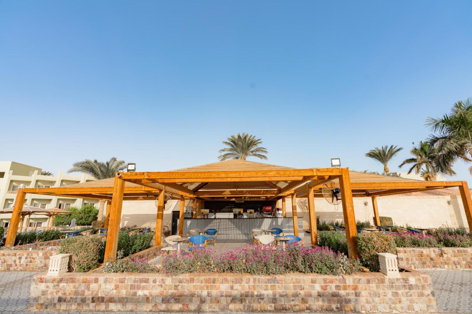 Palm Beach Resort - Families&Couples Only Hurghada Exterior foto